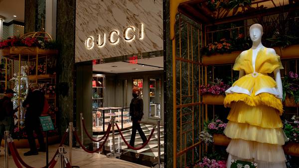 Gucci nombra a Sabato de Sarno como director creativo de su marca de modadfd