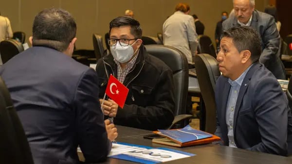 Misión comercial de Turquía en Guatemala se enfocó en energía y electrónicadfd