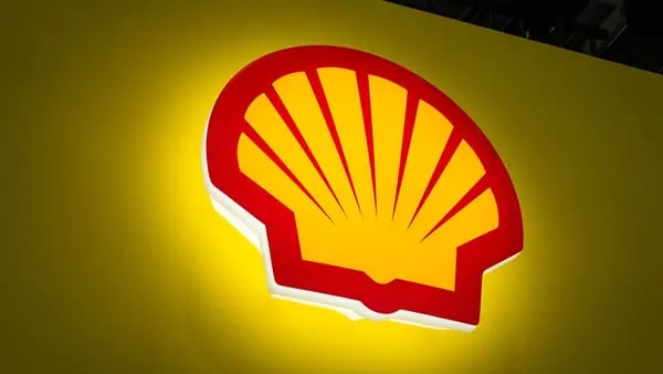 Shell reduce su perspectiva de crecimiento de gas natural licuadodfd