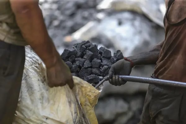 La acerera confirmó que un nuevo inversionista inyectará el capital para reactivar las operaciones tanto de AHMSA, como de Minosa, enfocada a mineral de fierro y carbón.
