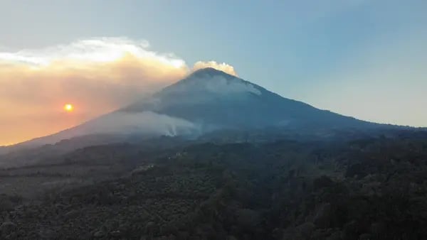 Videos: graves consecuencias tras incendio en el Volcán de Aguadfd