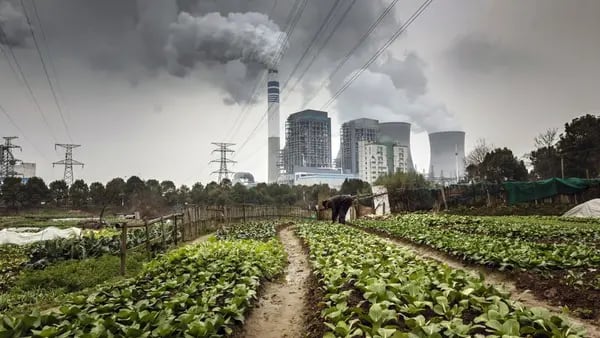 China alcanzaría meta climática antes de lo previsto pese a respaldo al carbóndfd