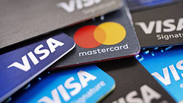Nuevas medidas económicas: acordarían con bancos aumento en límite de tarjetas de crédito dfd