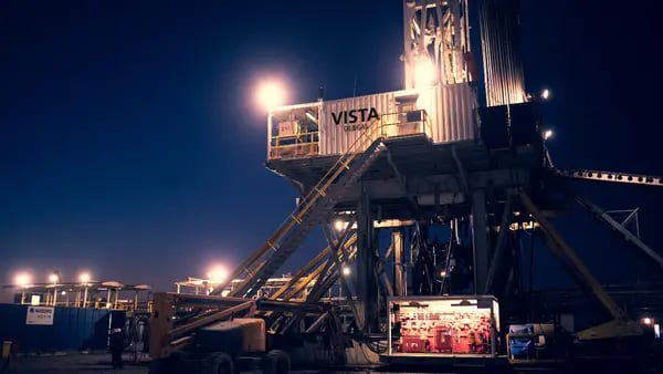 Vista Oil & Gas aumenta su participación en Vaca Muertadfd