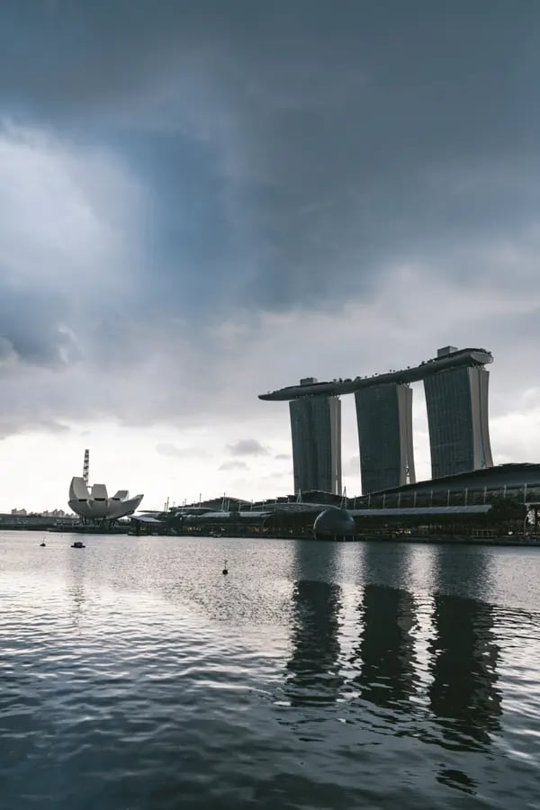 Singapura tenta retomar normalidade na reabertura