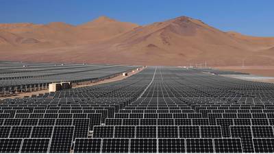 Argentina amplía el parque solar más grande del país, pero algunos critican la decisióndfd