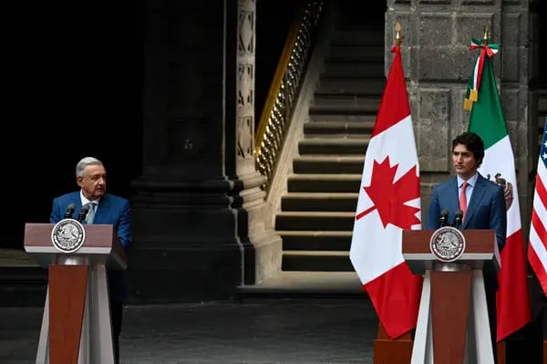 AMLO dijo que tenía un “pequeño reproche fraterno” al primer ministro de Canadá, Justin Trudeau, por la medida migratoria. (Foto: Daniel Hernández)