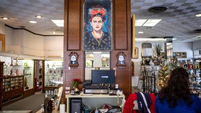 Obra de Frida Kahlo é vendida por US$ 35 mi e bate recordedfd