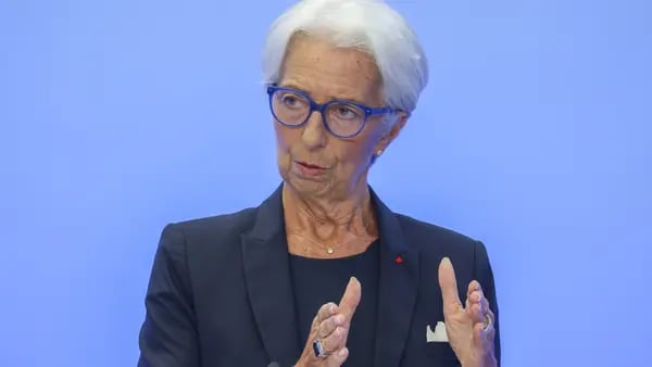 Lagarde ve más alzas en las tasas de interés del BCE en las próximas reunionesdfd