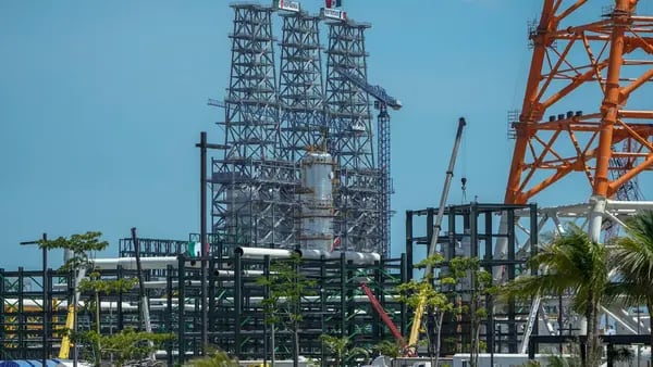 Refinería Dos Bocas ingresará petróleo y gas durante septiembredfd