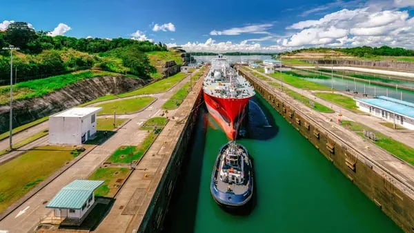 Se disminuye en un 20% la demora para pasar por el Canal de Panamá que sufre por sequíadfd