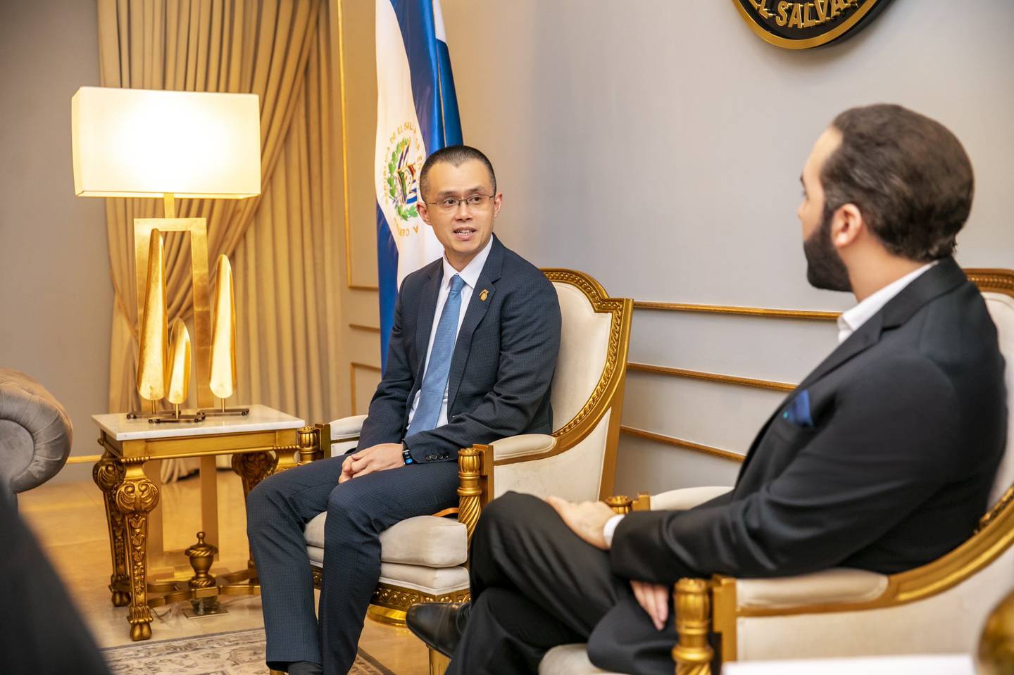 Changpeng Zhao, fundador y CEO de Binance, en reunión con el presidente de El Salvador, Nayib Bukele, el 24 de marzo. Foto: @nayibbukele