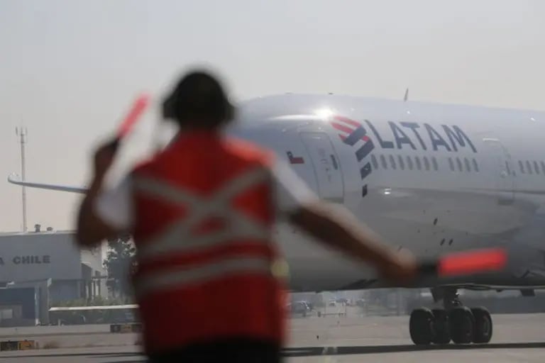 "LATAM Airlines mantendrá el monitoreo constante de la situación e informará de forma proactiva ante cualquier eventualidad", informó la empresa.dfd