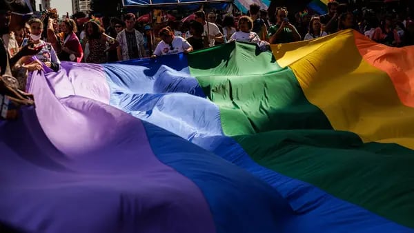 ‘Como falar Faria Limês’: o espaço da comunidade LGBTQIA+ na Faria Limadfd