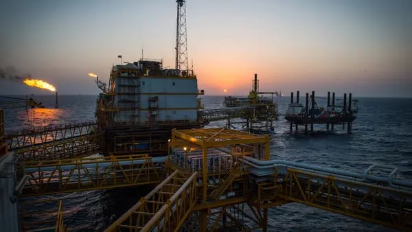 Petróleo sobe com otimismo sobre a flexibilização de regras contra covid na Chinadfd