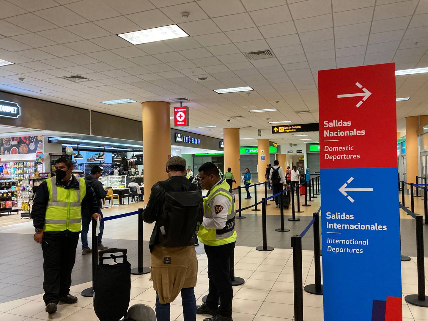 A las 00:00 horas de este domingo 20 de noviembre se reanudaron las operaciones del Aeropuerto Internacional Jorge Chávez. "Los pasajeros ya se encuentran en las salas para abordar vuelos nacionales e internacionales", dijo el MTC.