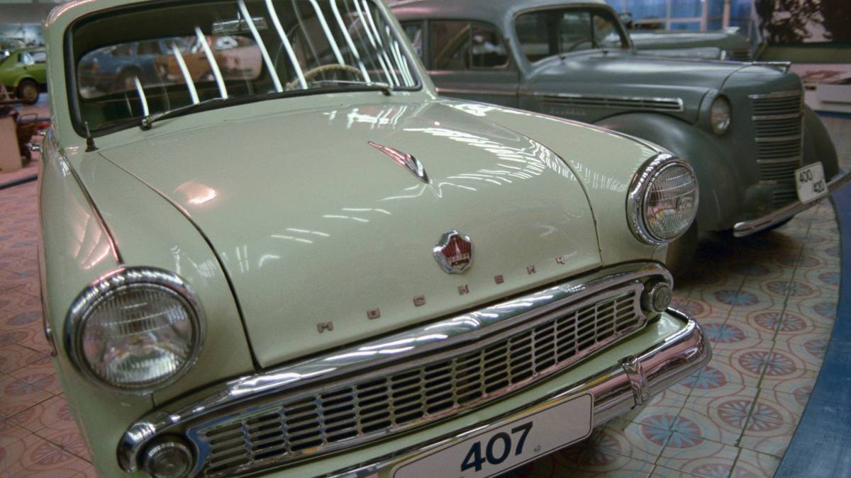 Rússia vai fabricar carro clássico da era soviéticadfd