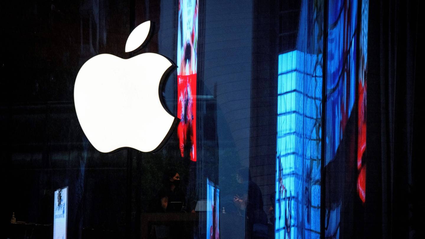 Apple está pedindo aos fornecedores que montem cerca de 220 milhões de iPhones este ano