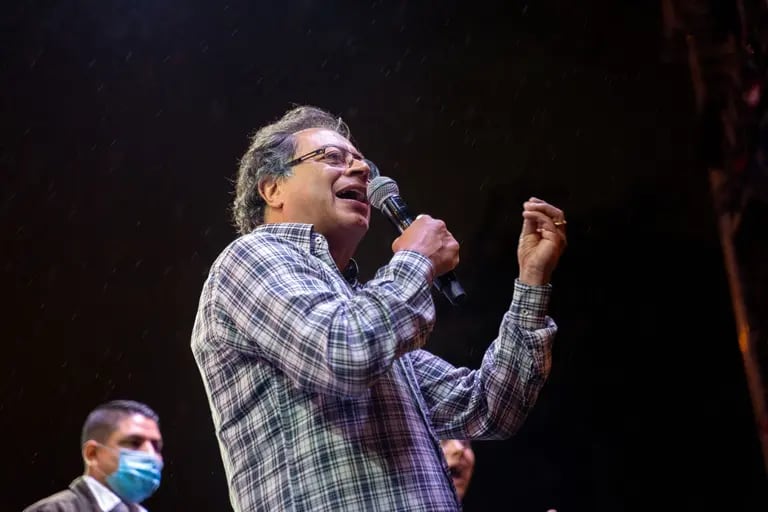 Gustavo Petro, presidential candidate of the Colombia Humana party, speaks during a campaign rally in Medellin, Colombia, on Thursday, April 7, 2022. Colombian inflation accelerated to a six-year high as soaring food prices hit the poorest consumers ahead of the upcoming presidential election.dfd