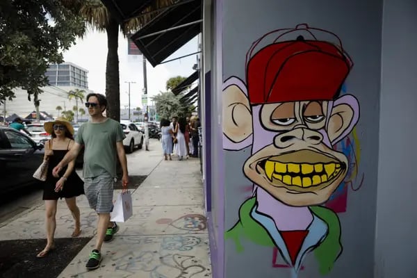 Arte de grafite do NFT Bored Ape no bairro Wynwood de Miami em 2022. Foto: Eva Marie Uzcategui/Bloomberg.