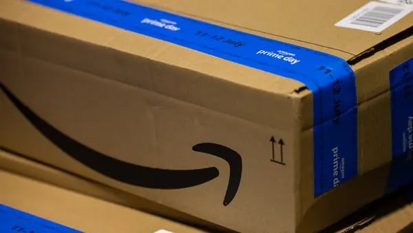 Amazon dice que ladrones robaron millones falsificando devoluciones de productosdfd