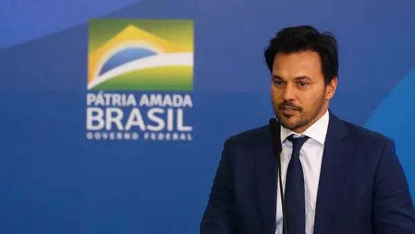 BTG Pactual contrata Fábio Faria, ex-ministro de Comunicações de Bolsonarodfd