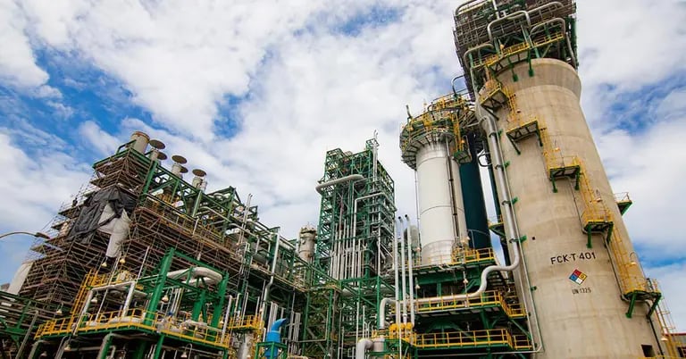 Esta situación no permitiría a Petroperú cumplir con las obligaciones adquiridas para la ejecución del proyecto de modernización de la refinería peruana.dfd
