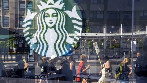 Alsea cumple 20 años al mando de Starbucks sin estar exenta de riesgos y controversiasdfd