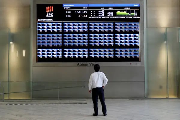 Views of the Osaka Stock Exchange