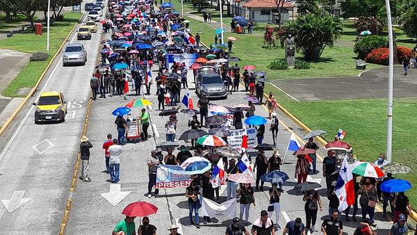FOTOS: Panamá vive una jornada de protestas por el alza del costo de la vidadfd