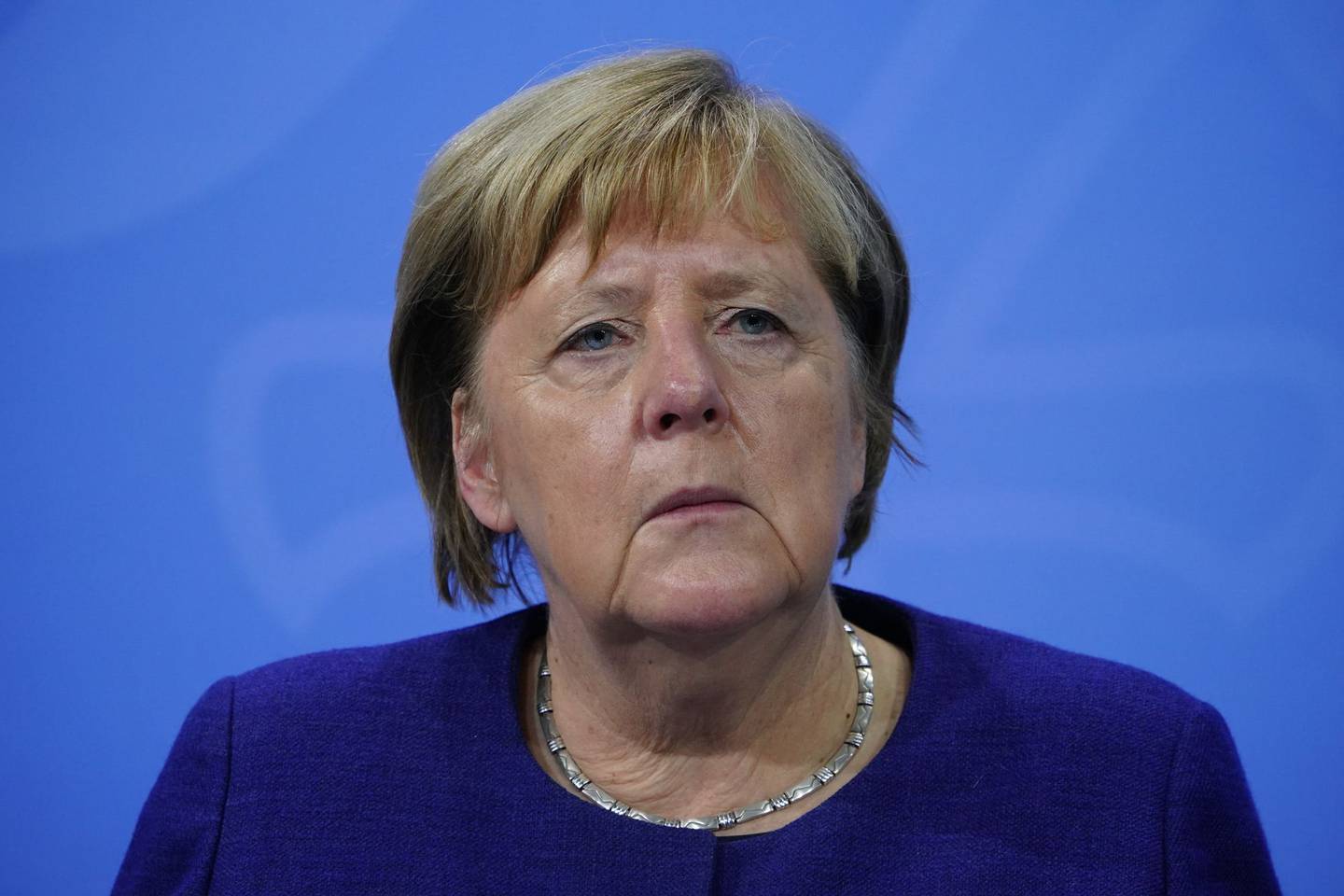 Merkel, que dejará el cargo el mes que viene tras 16 años en el poder, ha hecho llamamientos cada vez más frenéticos para que Alemania intensifique su lucha contra el coronavirus.