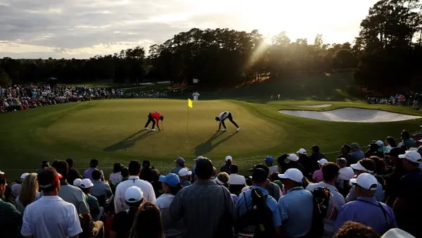Este torneio de golfe reúne elite empresarial para encontros longe de Wall Stdfd