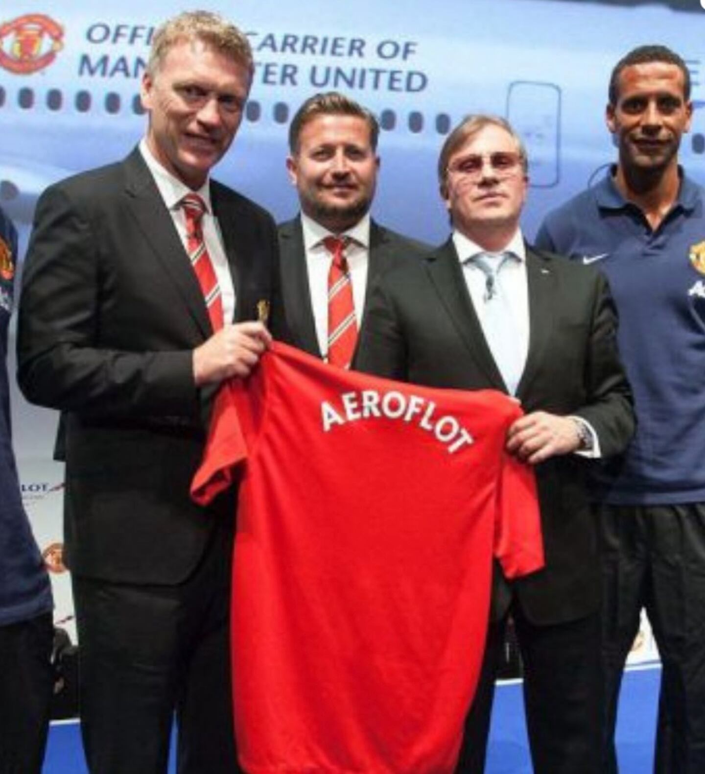 Desde 2013, Aeroflot era sponsor del Manchester Uniteddfd