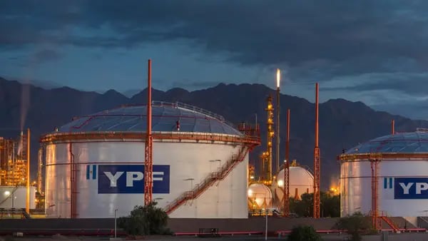 Argentine Oil Company YPF Reports Profit Drop Despite Surge in Vaca Muerta Outputdfd