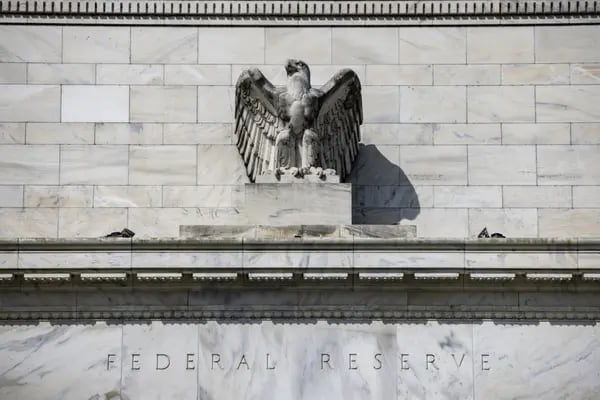 Ata da reunião mostrou integrantes do Fed lutando contra a alta incerteza em ambos os lados de seu mandato por pleno emprego e preços estáveis