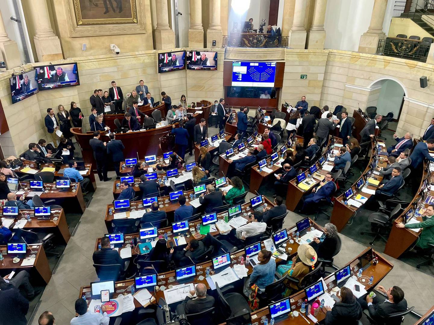 El Congreso colombiano tendrá la responsabilidad de discutir la reforma pensional, que podría radicarse en abril de 2023. Además, para el segundo trimestre, deberá debatir el Presupuesto General para 2024.dfd