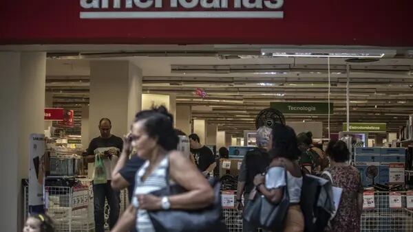 Americanas May Seek Bankruptcy Protection Within ‘Hours’dfd