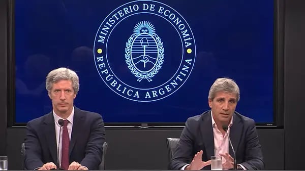 FMI resaltó compromiso de Argentina de no vender reservas para frenar dólar CCL y MEPdfd