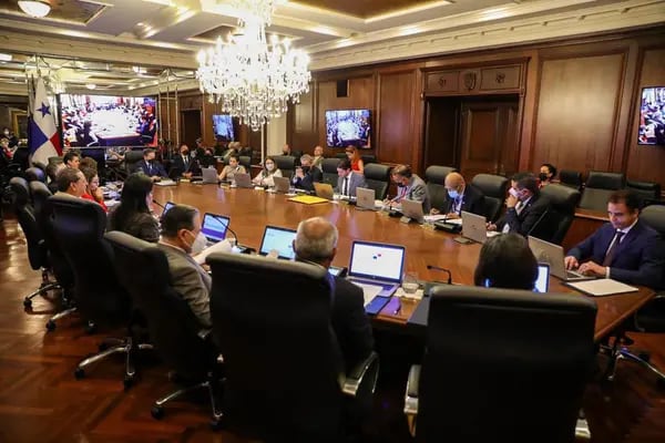 Consejo de gabinete aprobó este lunes los primeros acuerdos de la mesa del diálogo.