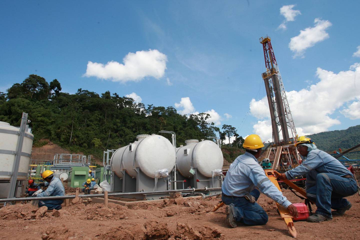 Crean comisión en Perú para ampliar y fortalecer proyectos de gas natural.