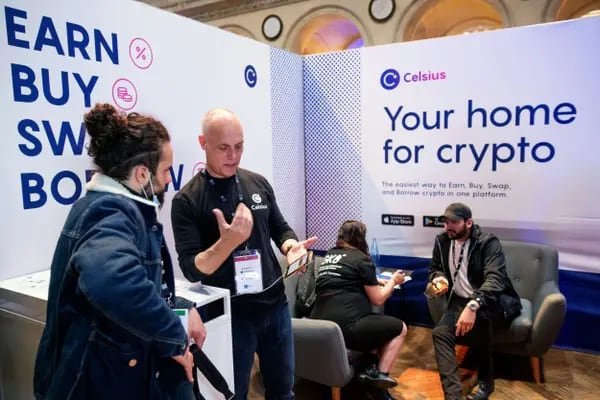El stand de la plataforma de criptomonedas Celsius Network en la conferencia Paris NFT Day en París, Francia, el martes 12 de abril de 2022.