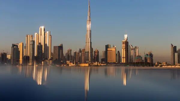 A duas semanas da Expo Dubai, Emirados Árabes registram menor número de casos em 12 mesesdfd