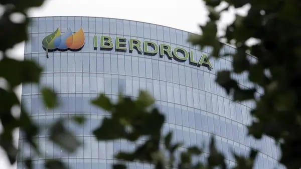 Iberdrola venderá la mayoría de sus plantas eléctricas en Méxicodfd