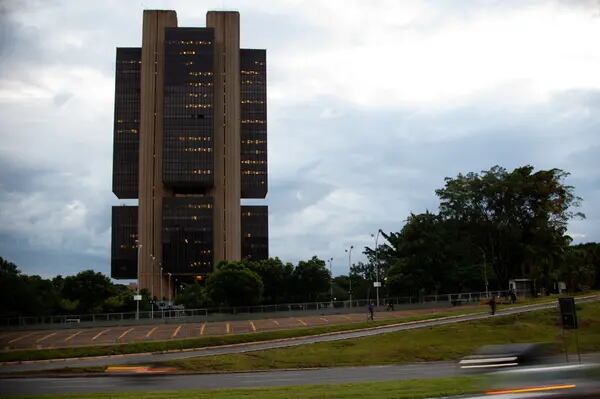 Banco Central sobe juros novamente no Brasil