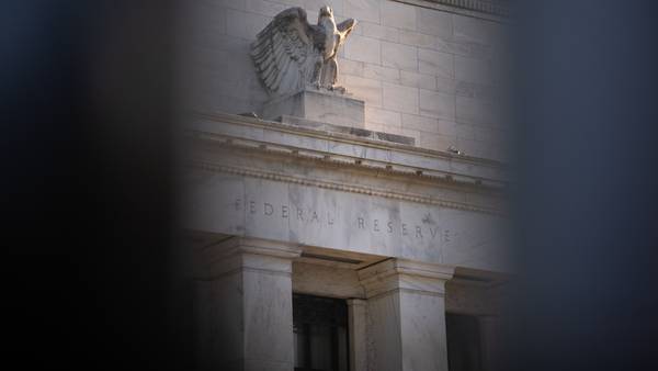 Operadores empiezan a realizar fuertes apuestas de que tasas de la Fed lleguen a 6%dfd