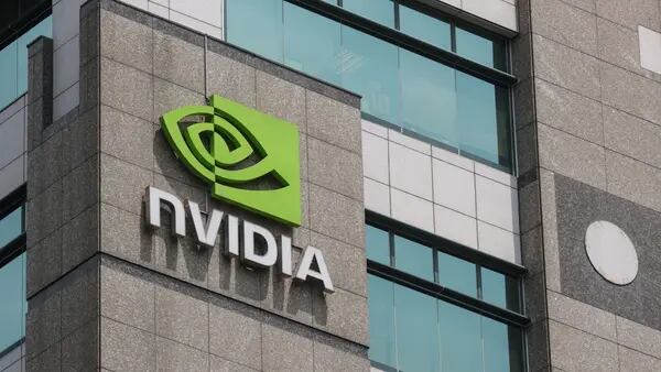 Nvidia projeta vendas acima do esperado e diz que IA atingiu ‘ponto de inflexão’dfd