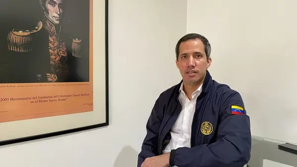 EXCLUSIVO: Guaidó explica desafio de revogar presidência de Madurodfd