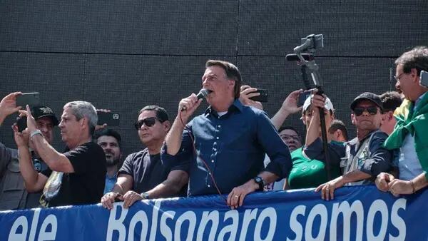 CPI acusa Bolsonaro de crimes contra a humanidadedfd