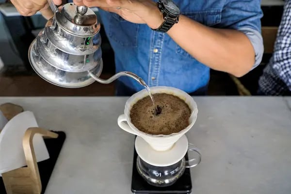 Método de preparo favorito para o consumo de café no país é a cafeteira elétrica (Foto: Ilena Peng)