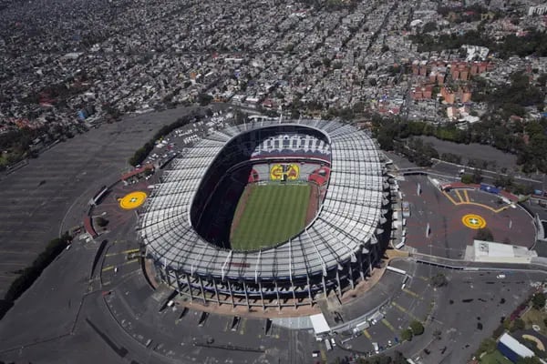 La escisión considera los negocios de fútbol, Estadio Azteca (en la imagen), juegos y sorteos, así como la publicación y distribución de revistas